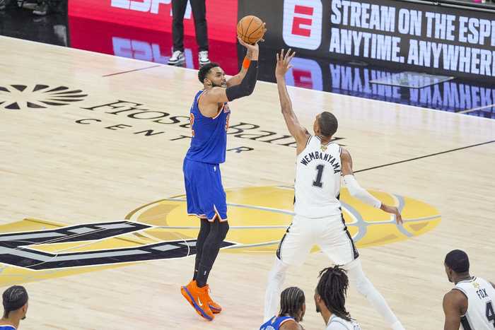 与官方榜单一致！卡梅隆·约翰逊：到目前为止我认为唐斯是FMVP
